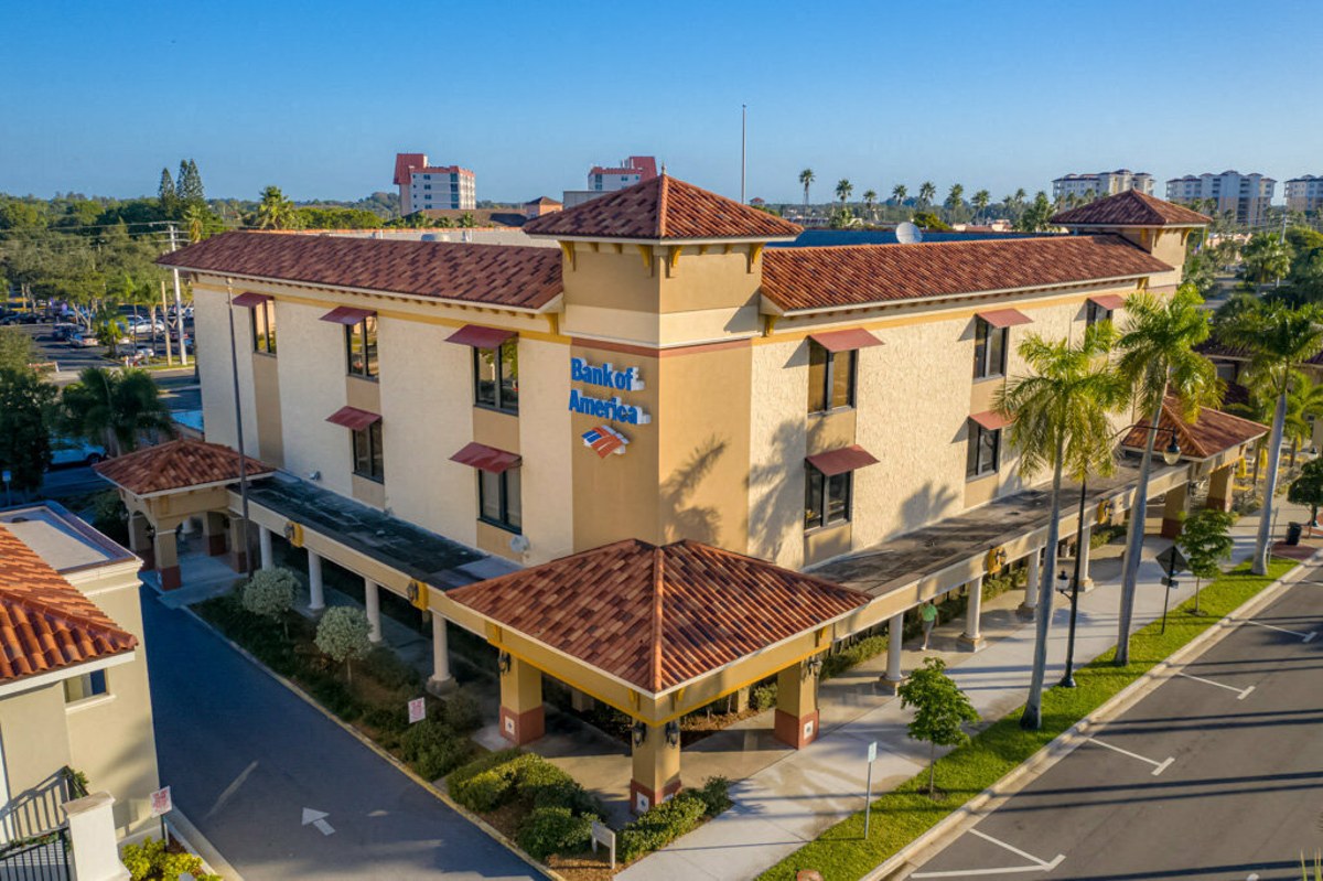 304 West Venice Avenue in downtown Venice, Florida